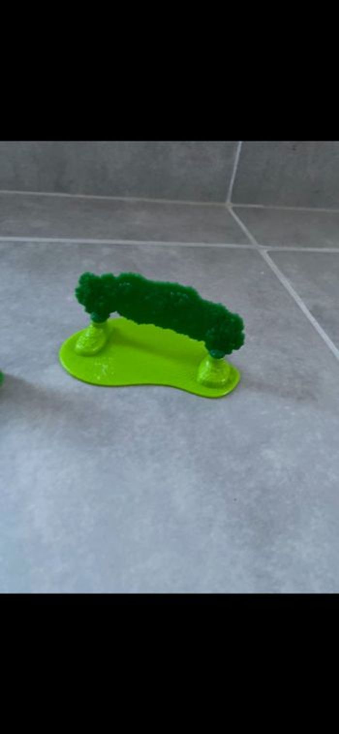 Singe avec sa verdure - photo numéro 2