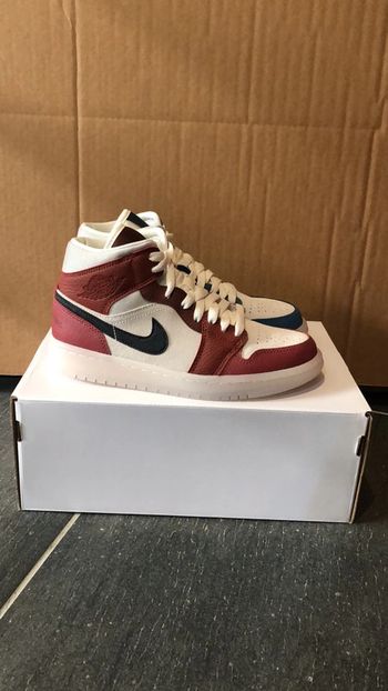 Air Jordan 1 Mid Anti-Gravity Machines (W)