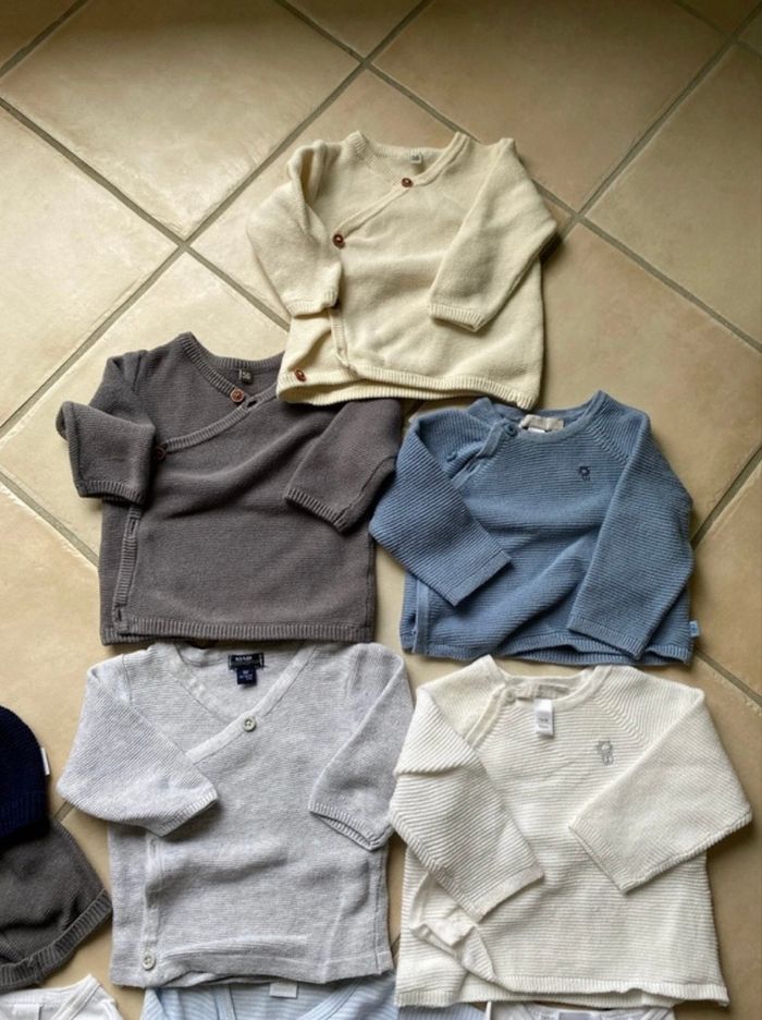 Lot vêtements bébé 1mois - photo numéro 5