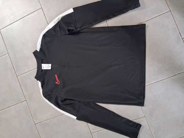 TSHIRT MANCHE MONGUE NIKE  LOT DE 2