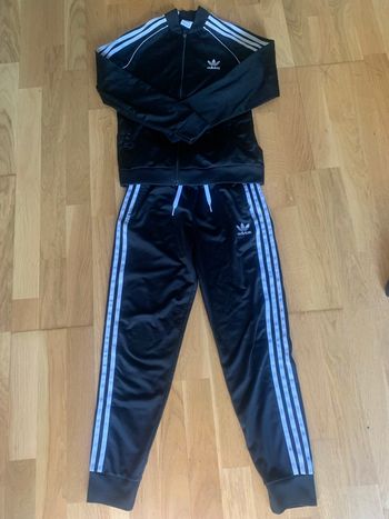 Survêtement adidas pour enfants 