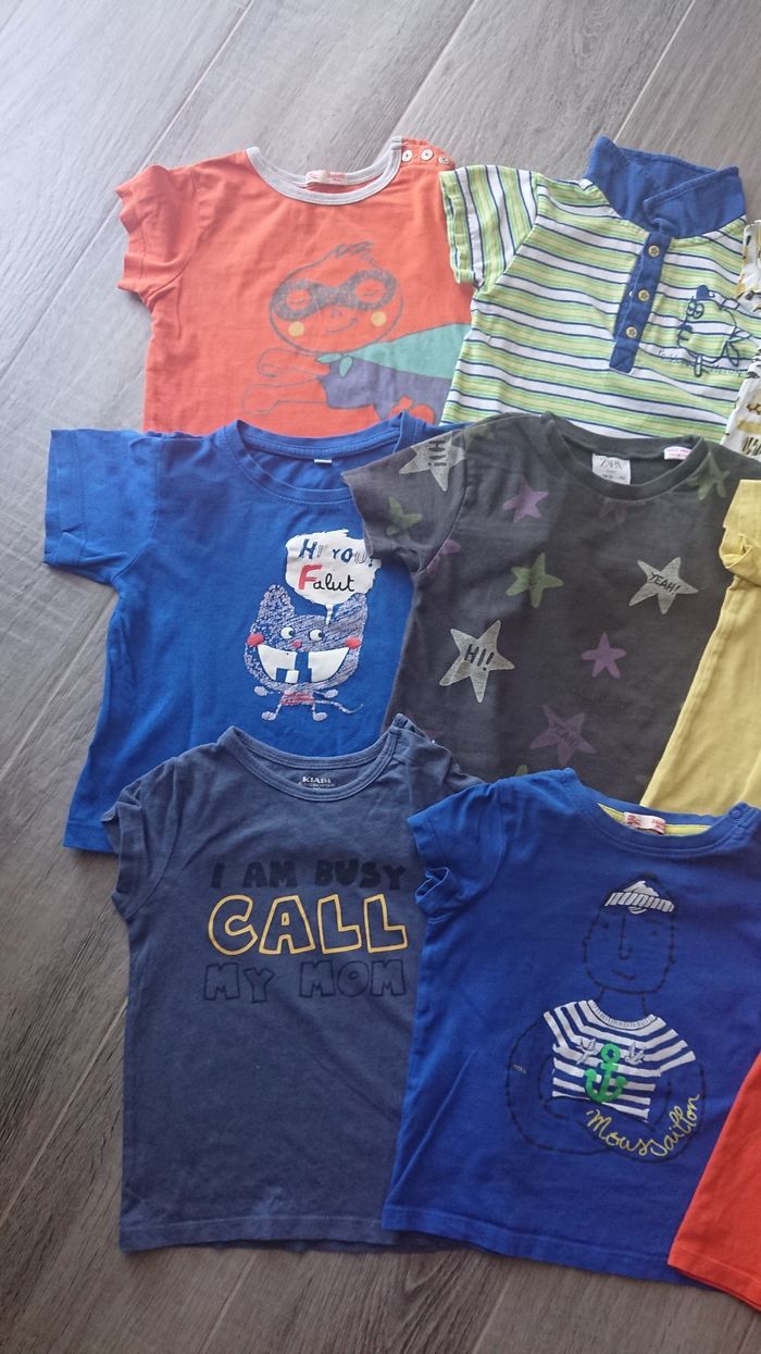 Lot tee shirt manches courtes  24 mois. - photo numéro 2