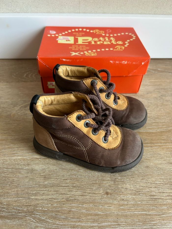 Chaussures garçon Petit Pirate taille 23 cuir – marron/beige avec boîte