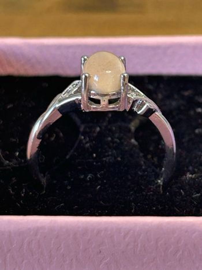 Bague réglable en laiton et opale – Éclat & Inspiration - photo numéro 3