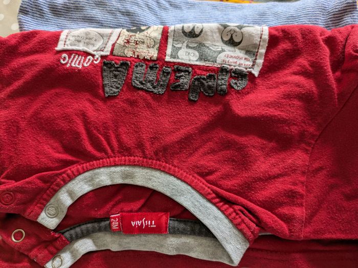 Lot de 10 t-shirts ML 2 ans - photo numéro 7