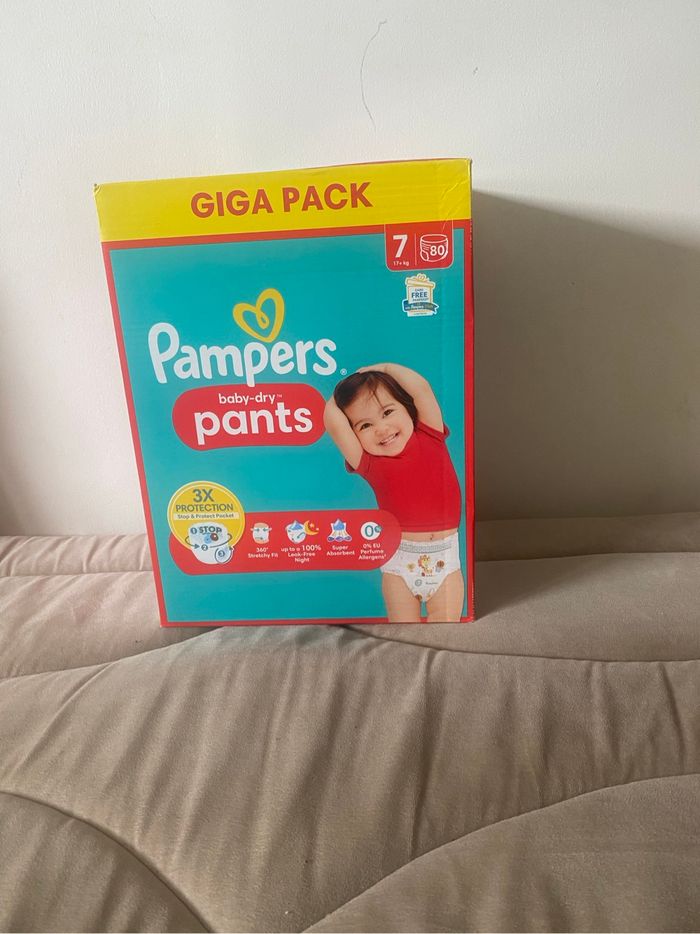 Carton de couches giga pack taille 7