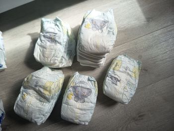 Couches Pampers taille 1 