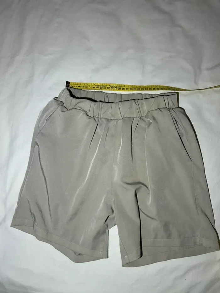 Short beige shein