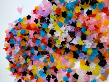 Lot de 1000 perles fleurs lucites ref 339