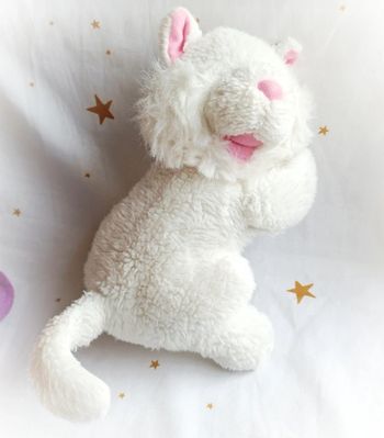 Grande peluche plush teddy blanc white rose pink yeux fermé allongé couché vintage chat cat kitties