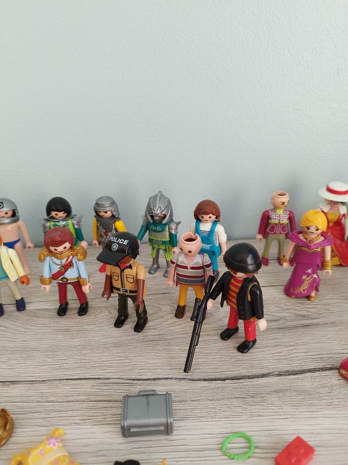 Lot playmobil personnages - photo numéro 5