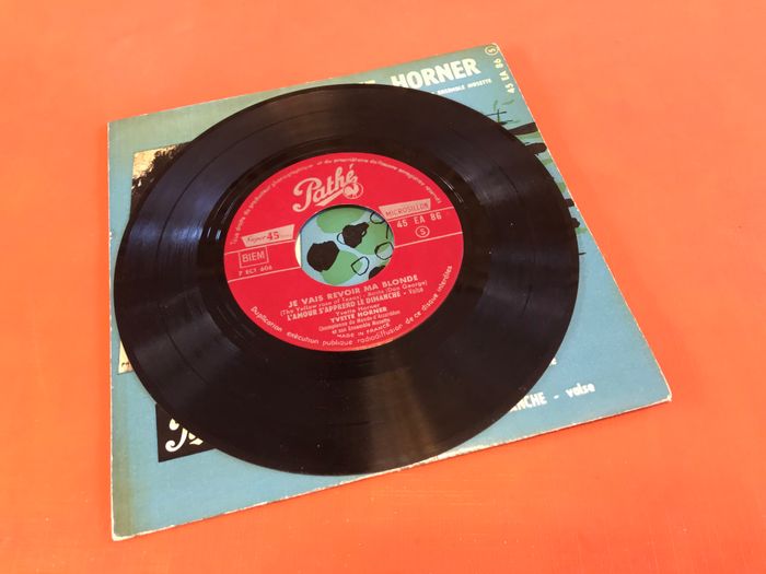 Vinyle 45 tours Yvette Horner (1956) Mister Banjo Pathé 45 EA 86 - photo numéro 4