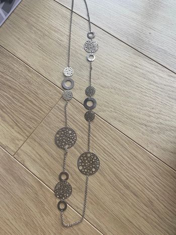 Sautoir argenté collier rond