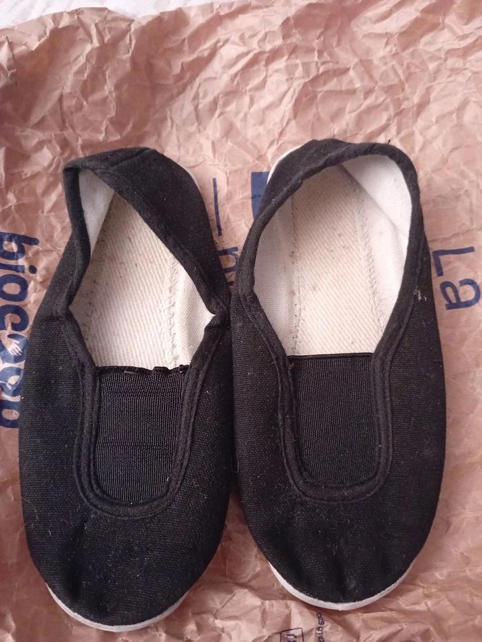 Rythmiques / Chaussons de gym en taille 26 - photo numéro 3