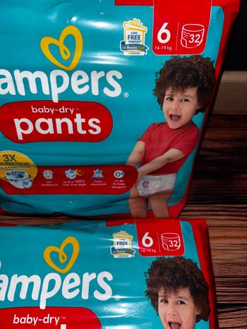 Maxi-Pack De 64 Couches Pampers  Baby-Dry Pants Neuf Dans L’emballage Taille:6