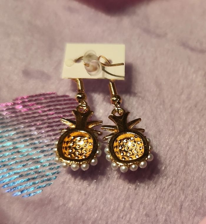 Petits ananas perlés en boucles d'oreilles - photo numéro 3