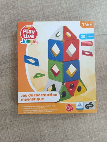 Jeu de construction magnétique playtive