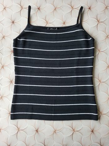 Top/Haut fine bretelle taille L