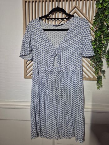 Robe fluide a motifs 