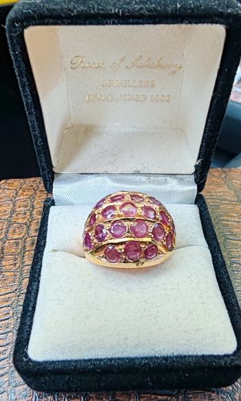 Bague vintage or 14carat serti de rubis