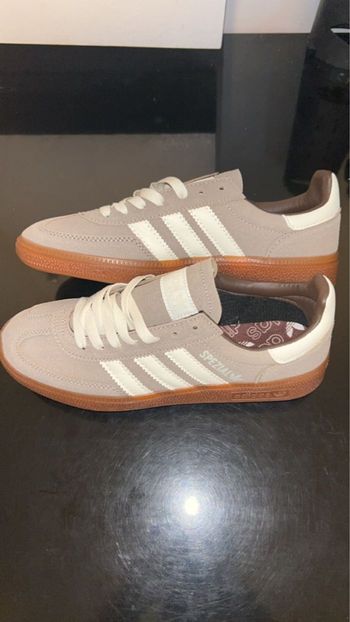 Adidas spezial beige 