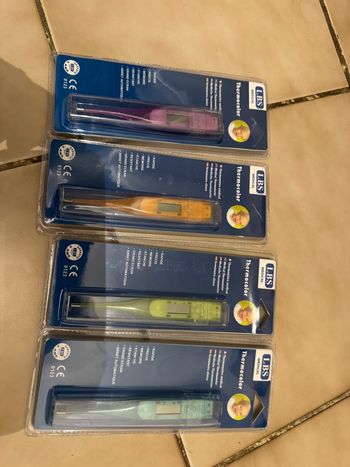 Lot de 4 thermomètres digitaux