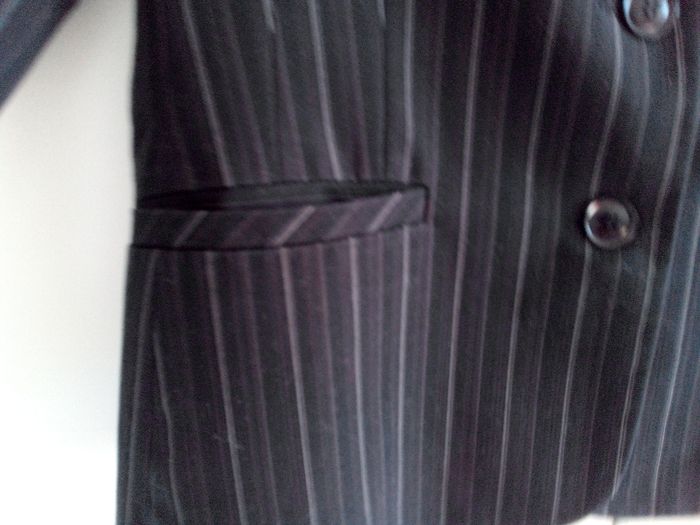 Veste avec fines rayures - photo numéro 3