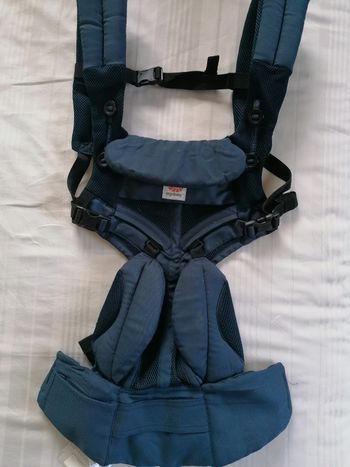Porte bébé Ergobaby Omni 360 Coolair Mesh 