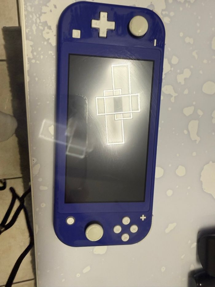 Nintendo Switch lite bleu - photo numéro 3