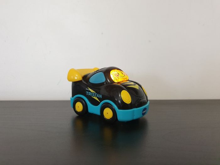 Tut tut bolide "Tristan, as du volant noir" VTech - photo numéro 2