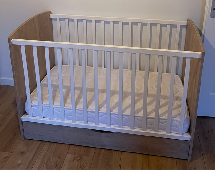 Lit bébé avec tiroir rangement - photo numéro 3