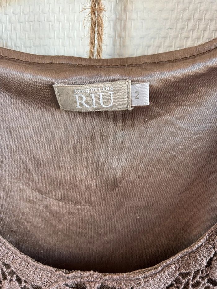Robe dentelle taupe - photo numéro 3
