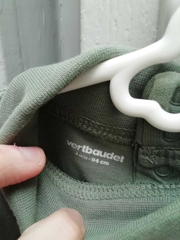 Vends sous pull vert. - photo numéro 3