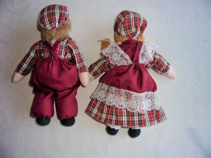 Couple de poupons hauteur 26 cm - photo numéro 2