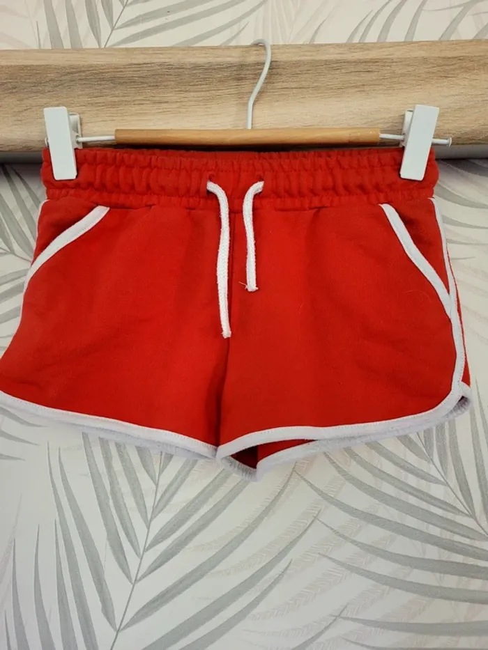Short fille taille 7-8 ans rouge - photo numéro 2