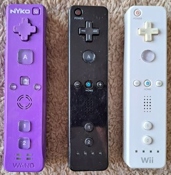 🎮 Lot de 3 manettes Wiimote Nintendo Wii - HS non fonctionnelles