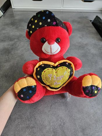 Grand et gros ours en peluche rouge avec coeur 30cm (NEUF)