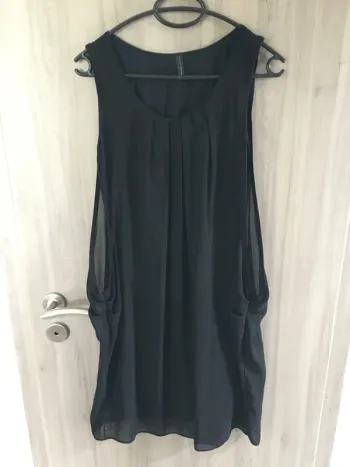 Robe noire avec voile naf naf T.M