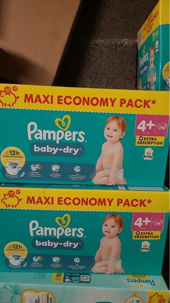 Pampers taille 4+