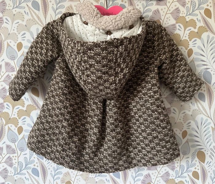 Très joli manteau Bout’chou 12 mois quasi neuf (porté 2 fois) - photo numéro 3