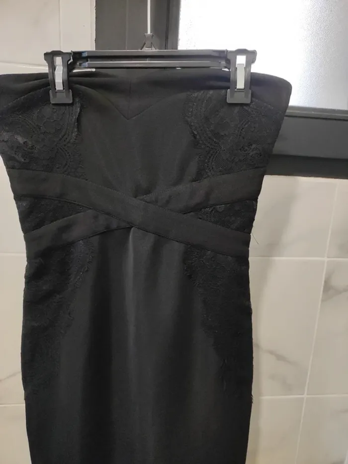 Robe noire - photo numéro 2