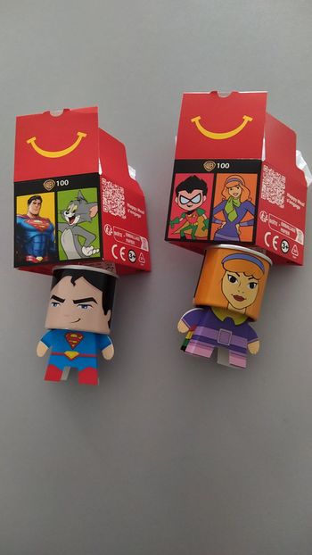 Lot de 2 boîtes Warner Bros neuves Superman, Robin, Tom