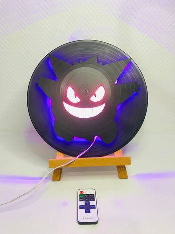 Cadre lumineux sur disque vinyle Pokemon Ectoplasma