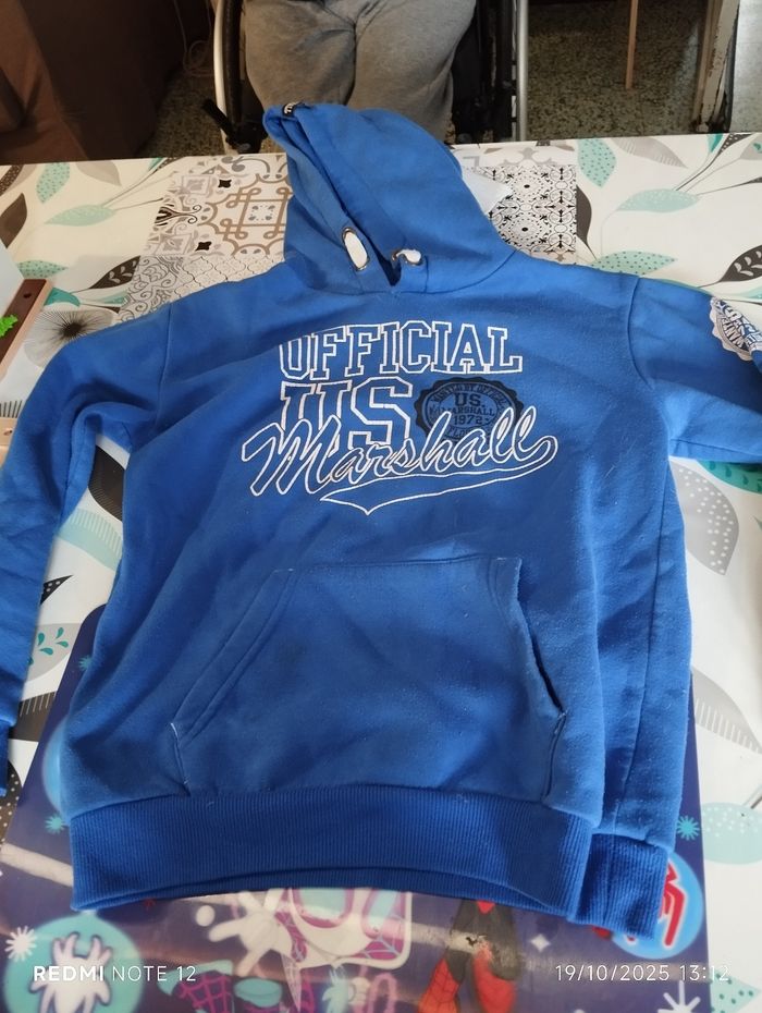 Pull a capuche