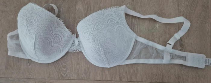Soutient-gorge blanc Gémo 100d neuf