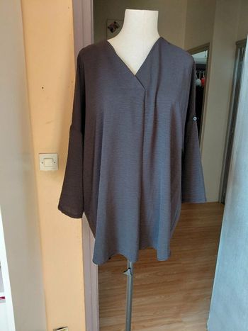 Très jolie blouse manches longues femme T U 
