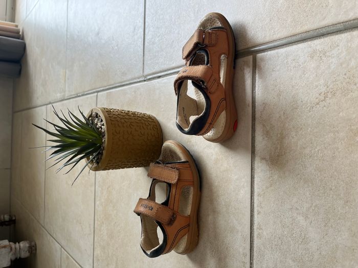 Sandales garçon taille 24 - photo numéro 4