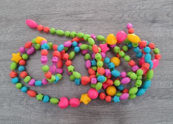 Gros lot de petites perles à emboiter
