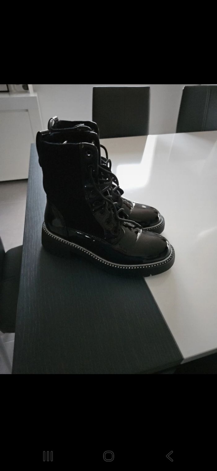 Chaussures taille 38