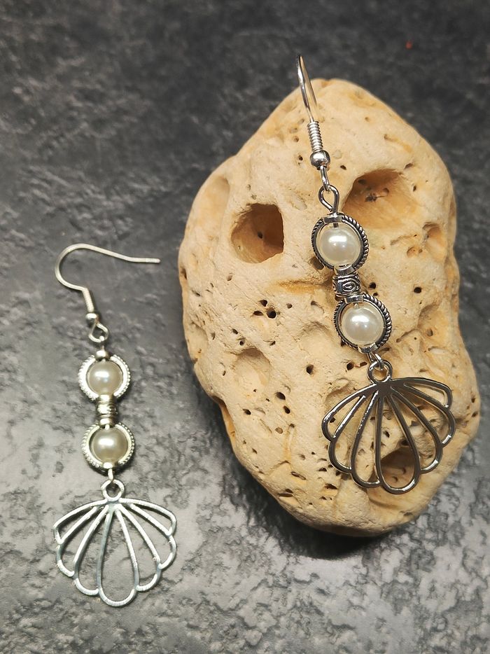 Boucles d'oreilles pendantes - photo numéro 2